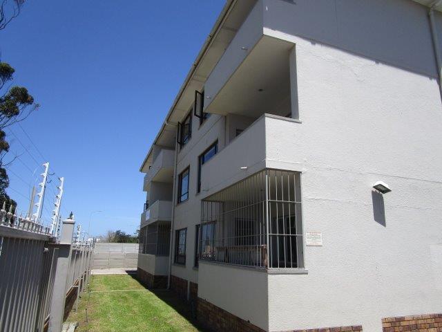 2 Bedroom Property for Sale in Wynberg Western Cape